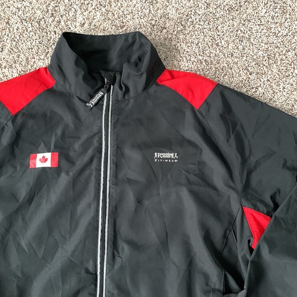 Running Room Run Team Canada Jacket - Picture 2 of 14